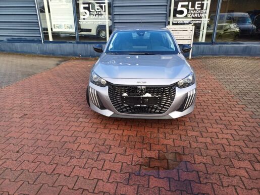 Peugeot 208 Style PureTech 1.2 7 let zár.