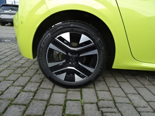 Peugeot 208 ALLURE Hybrid 100 e-DCS6