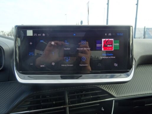 Peugeot 208 ALLURE Hybrid 100 e-DCS6