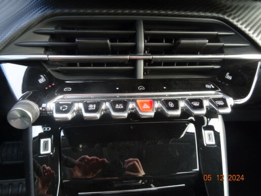 Peugeot 208 ALLURE Hybrid 100 e-DCS6