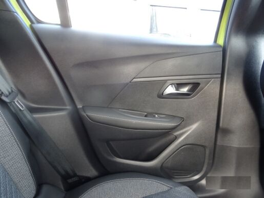 Peugeot 208 ALLURE Hybrid 100 e-DCS6
