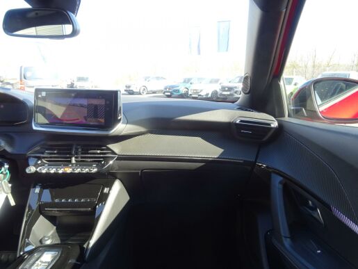 Peugeot 2008 ALLURE Hybrid 136k e-DCS6