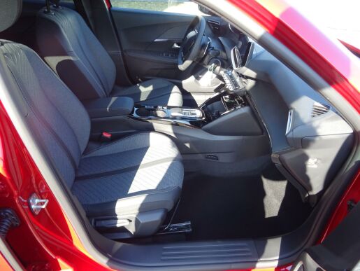 Peugeot 2008 ALLURE Hybrid 136k e-DCS6