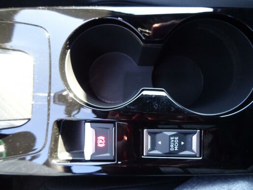 Peugeot 2008 ALLURE Hybrid 136k e-DCS6