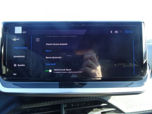 Peugeot 2008 ALLURE Hybrid 136k e-DCS6