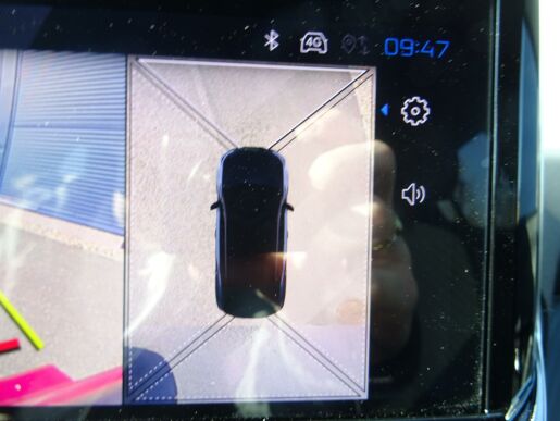 Peugeot 2008 ALLURE Hybrid 136k e-DCS6