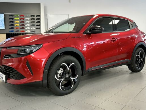 Alfa Romeo Junior 1.2T 136k Speciale