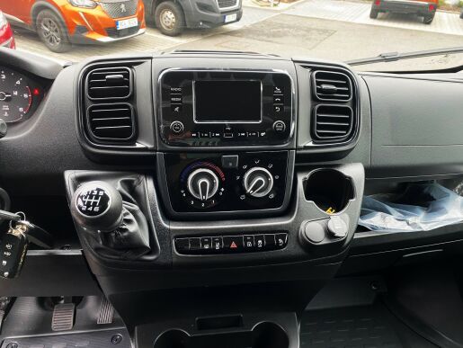 Peugeot Boxer 3300 L2H1 HDi 120k MAN6