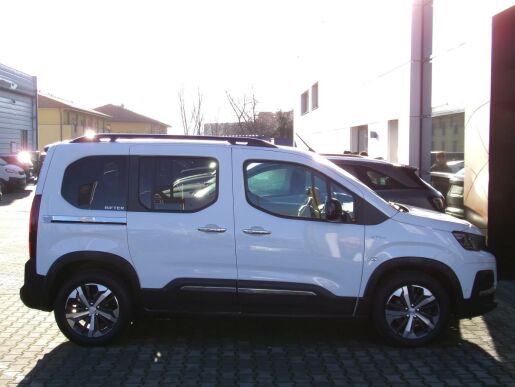 Peugeot Rifter GT LINE 1.2 PureTech 96kW AT