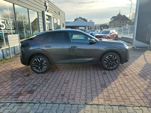Peugeot 3008 ALLURE Hybrid 136 7 let zár.