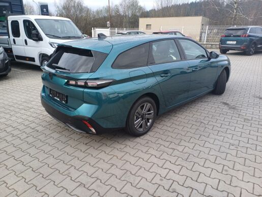 Peugeot 308 SW STYLE Hybrid 145 e-DCS6