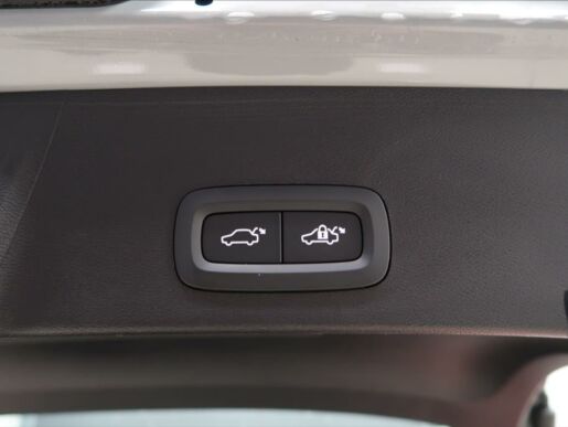 Volvo XC40 2,0 B3 Plus Dark AUT