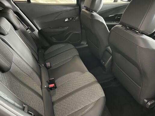 Peugeot 2008 ALLURE Hybrid 145 e-DCS6