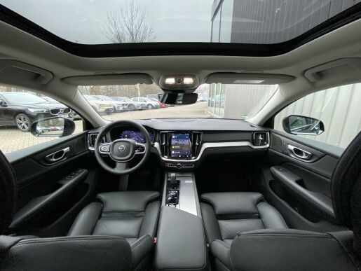 Volvo S60 B5 (benzín) AWD *ULTIM. + pneu
