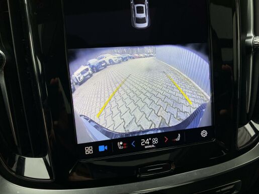 Volvo S60 B5 (benzín) AWD *ULTIM. + pneu