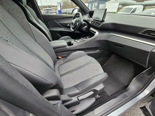 Peugeot 5008 1.5 BHDi 130 ALLURE PACK EAT8