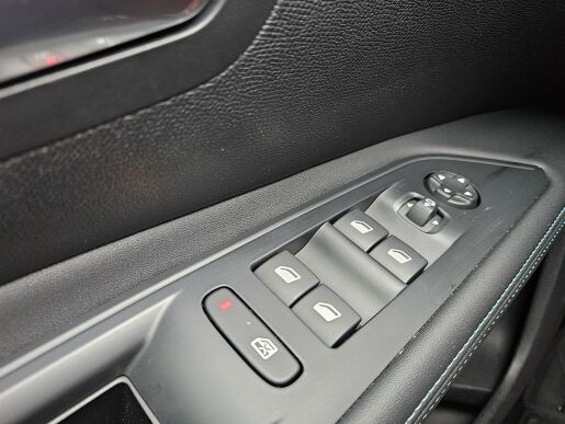 Peugeot 5008 1.5 BHDi 130 ALLURE PACK EAT8