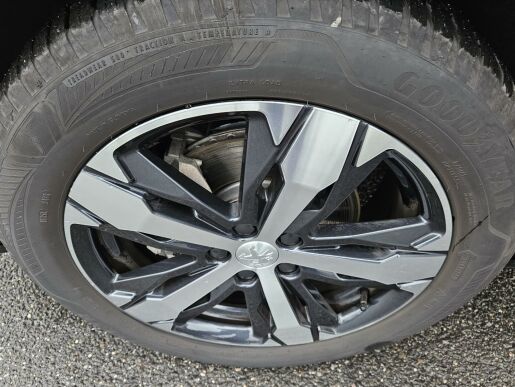 Peugeot 5008 1.5 BHDi 130 ALLURE PACK EAT8