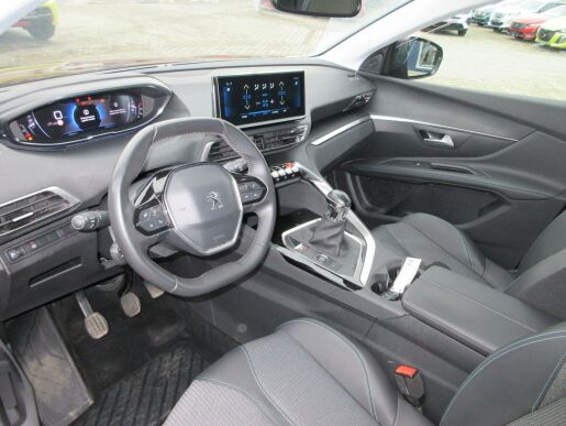 Peugeot 5008 ALLURE PACK 1,5 BlueHDi MAN6
