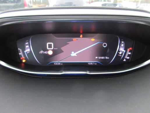 Peugeot 5008 ALLURE PACK 1,5 BlueHDi MAN6