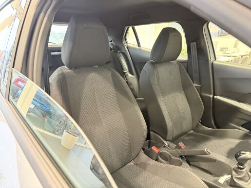 Peugeot 2008 STYLE 100 koní, Manuál