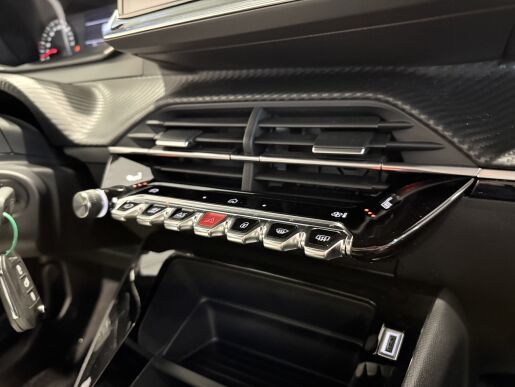 Peugeot 2008 STYLE 100 koní, Manuál