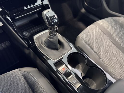 Peugeot 2008 ALLURE, Pack Vision, Manuál