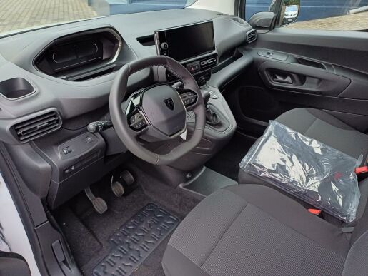 Peugeot Partner Furgon L2 1.5 7 let zár.