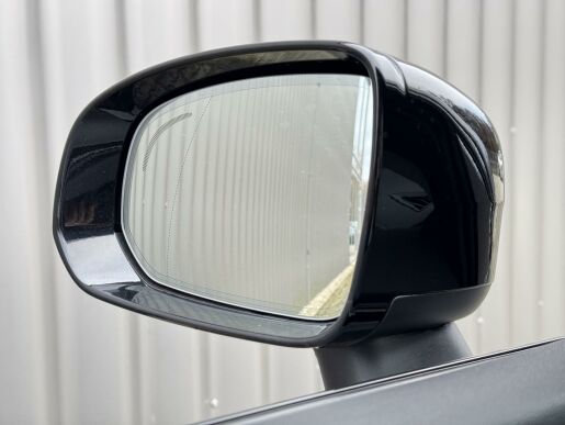 Volvo XC60 T6 AWD ULTIMATE DARK | VZDUCH