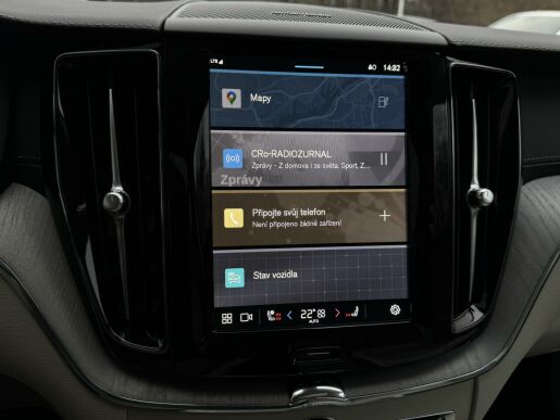 Volvo XC60 T6 AWD ULTIMATE DARK | VZDUCH
