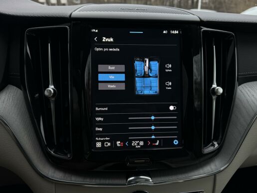 Volvo XC60 T6 AWD ULTIMATE DARK | VZDUCH