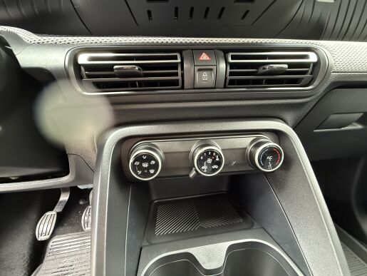 Citroën C3 C3 PLUS TURBO 100 S&S MAN6  