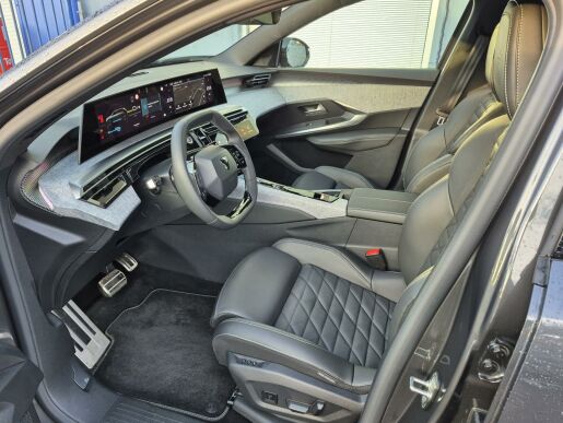 Peugeot 5008 e-GT 210 k vent.sed. panorama