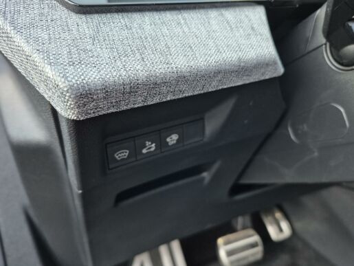 Peugeot 5008 e-GT 210 k vent.sed. panorama