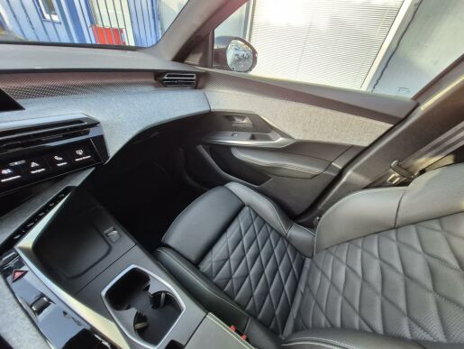 Peugeot 5008 e-GT 210 k vent.sed. panorama