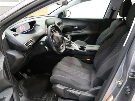 Peugeot 5008 1,2 i ACTIVE  PureTech 130  MA