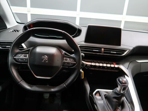 Peugeot 5008 1,2 i ACTIVE  PureTech 130  MA