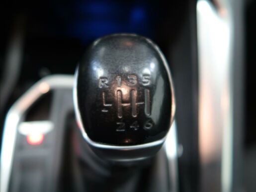 Peugeot 5008 1,2 i ACTIVE  PureTech 130  MA