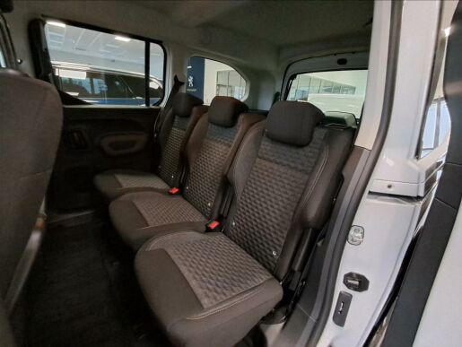 Peugeot Rifter 1,5 BlueHDi 130 EAT8  LONG GT