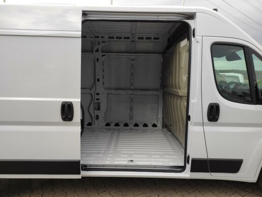 Peugeot Boxer L3H2 180k MAN6 3500 kg