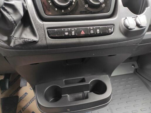 Peugeot Boxer L3H2 180k MAN6 3500 kg