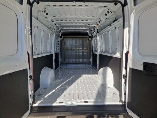 Peugeot Boxer FURGON 4350 L4H2 BlueHDi 140