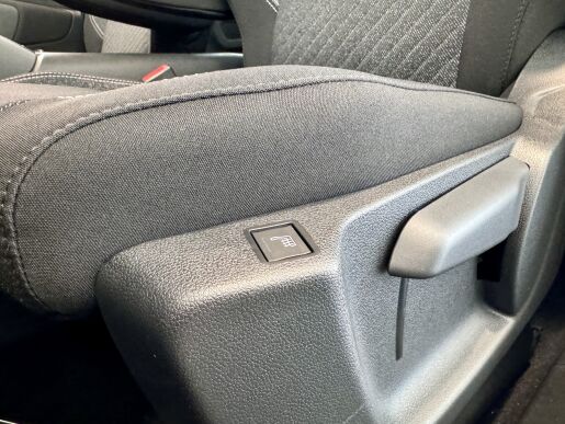 Peugeot Rifter ALLURE 130k, WEBASTO, Automat