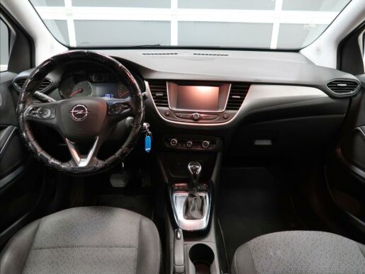 Opel Crossland X 1,2 i TURBO  AT6 Innovation