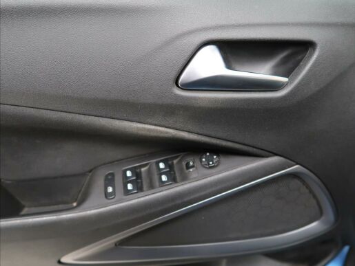 Opel Crossland X 1,2 i TURBO  AT6 Innovation