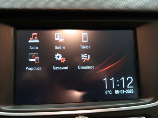 Opel Crossland X 1,2 i TURBO  AT6 Innovation