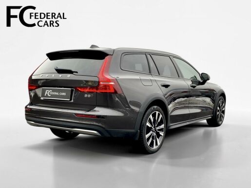 Volvo V60 CC B5 AWD // PLUS// tažné zař.