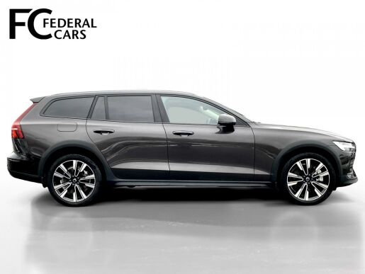 Volvo V60 CC B5 AWD // PLUS// tažné zař.