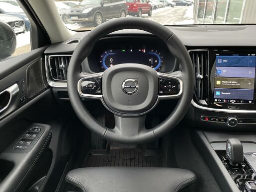 Volvo V60 CC B5 AWD // PLUS// tažné zař.