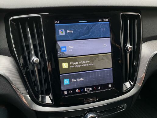 Volvo V60 CC B5 AWD // PLUS// tažné zař.